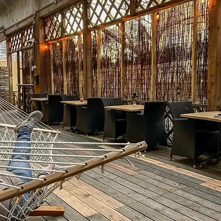 Casa de hóspedes Bed En Koffie Stylish In Historic Weaving 3*